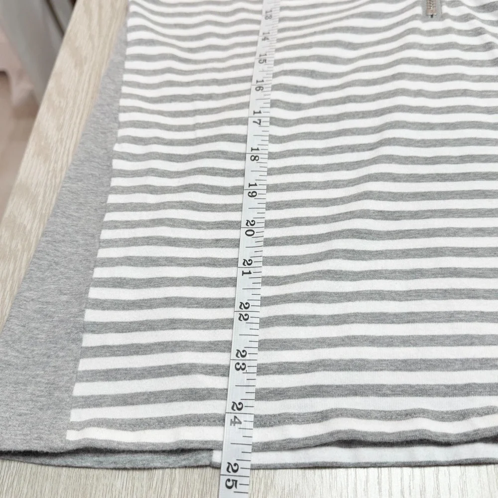 Michael Kors Top Blouse Womens L Gray White Stripe 1/2 Zip V-Neck  3/4 Sleeve